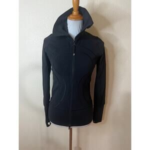 Lululemon In Stride Athletic Jacket thumbholes zipper zip black womens 4